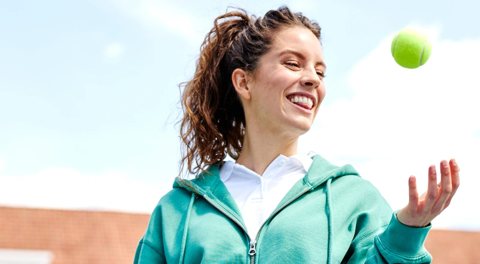 Unique-beeldbank-vrouw-tennisbaan Unique-beeldbank-vrouw-tennisbaan